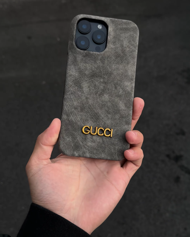 古馳立標翻毛皮半包手機殼